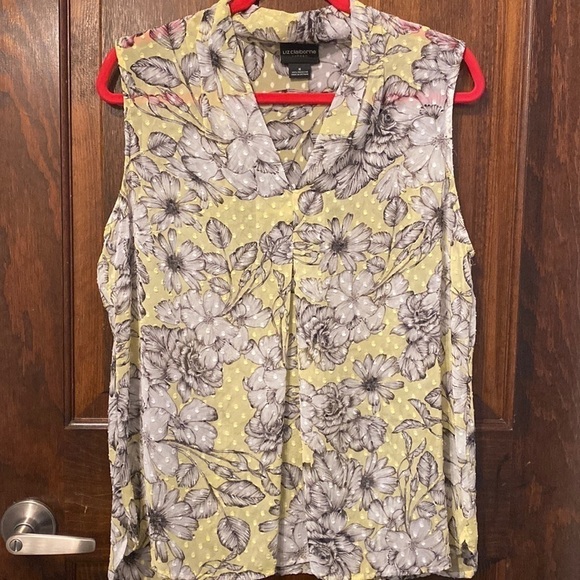 Liz Claiborne V-Neck Sleeveless Swiss Dot Floral Blouse - Picture 3 of 8